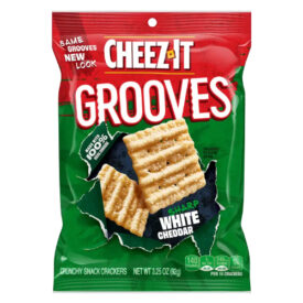 Cheez It Grooves Sharp White Cheddar Crackers 3.25oz